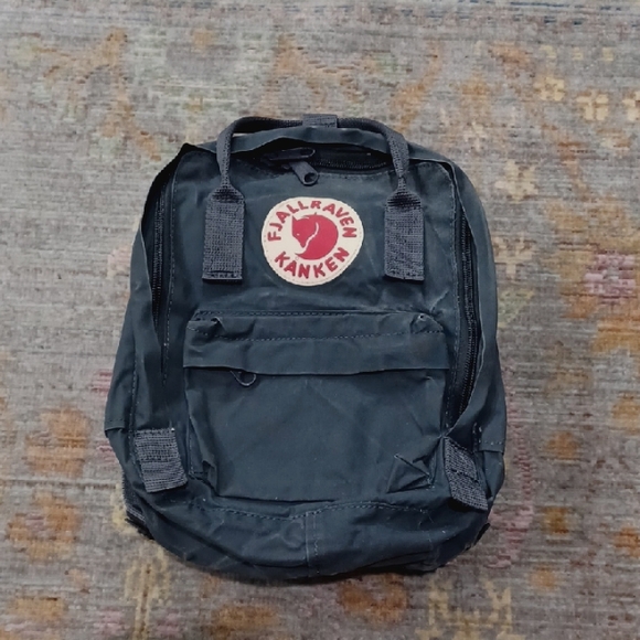 Fjallraven Kanken Mini Backpack - Picture 1 of 13